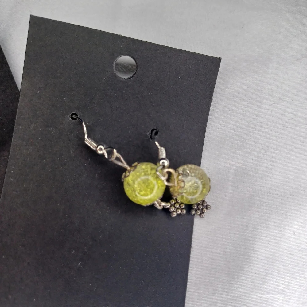 Handmade dragon fly and small glass bead earrings - Picture 3 of 4